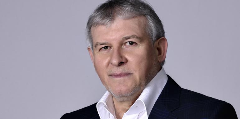 СДС преизбра Румен Христов за председател на партията